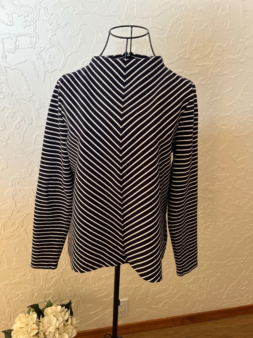 Talbots Navy & White Chevron Stripe Jersey Top